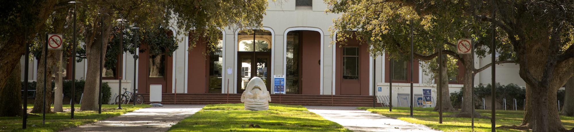 Mrak Hall and Egghead sculpture at UC Davis