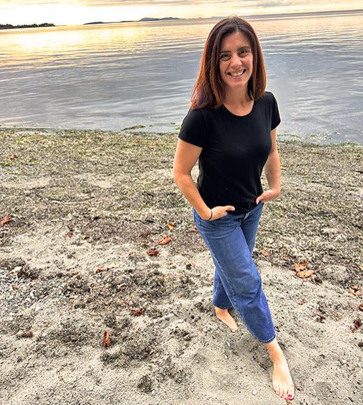 UC Davis Coaching Certificate grad Heather Gastellum poses for a photo at the beach