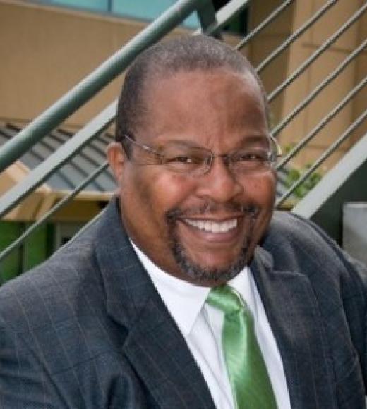 headshot of UC Davis leadership instructor Ken Hurdle