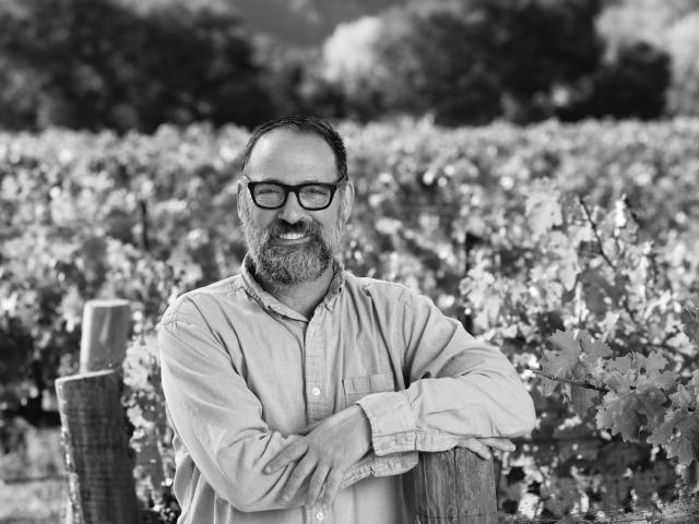Winemaking Certificate Program instructor Larry Schaffer in vineyard