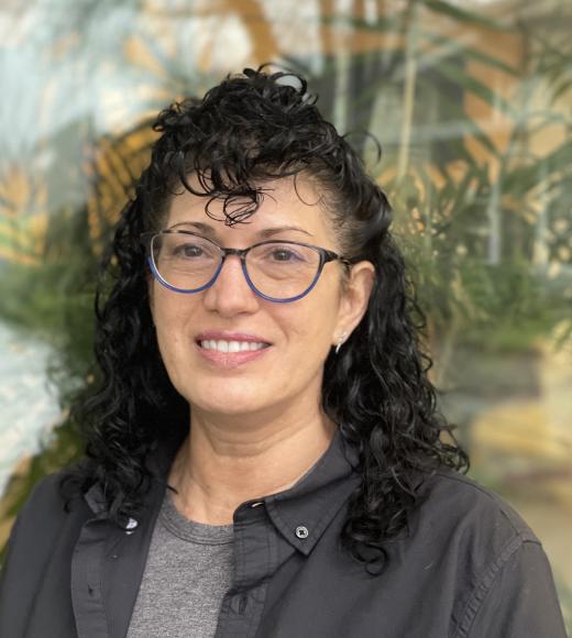 headshot of discovery program staff Lisa Whitaker